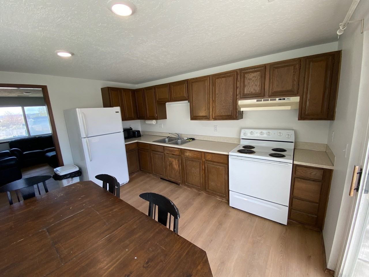 332 W 25 N - Photo 6 of 12