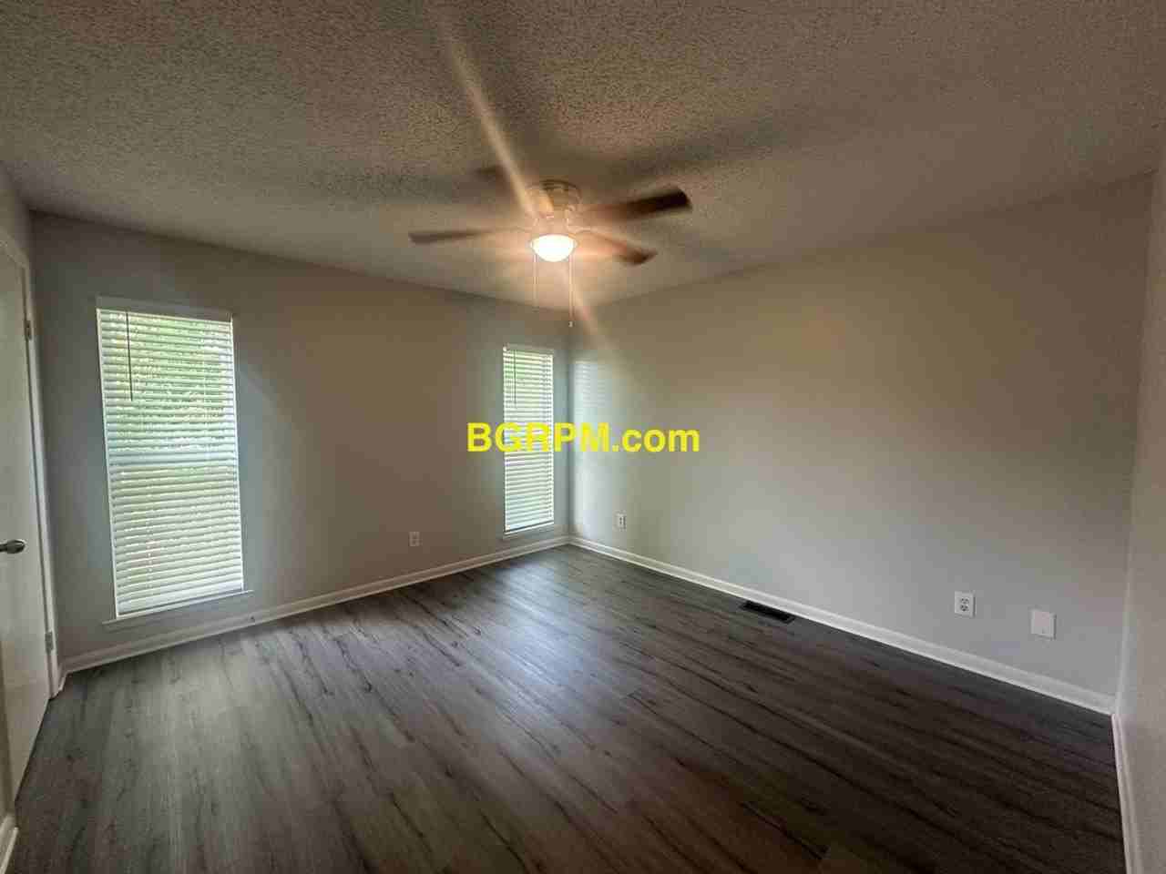 719 S Redmond Rd #22 - Photo 6 of 10