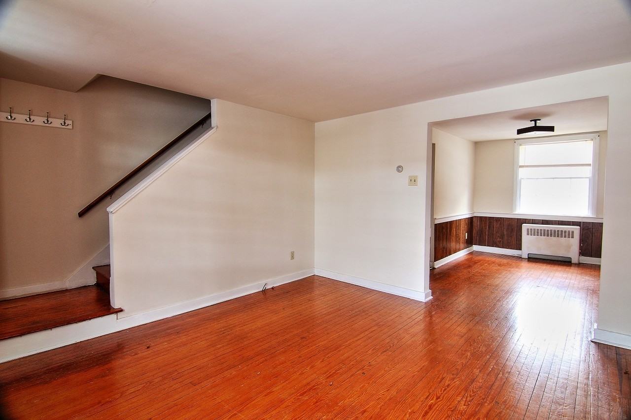 164 Sunrise Dr - Photo 3 of 8