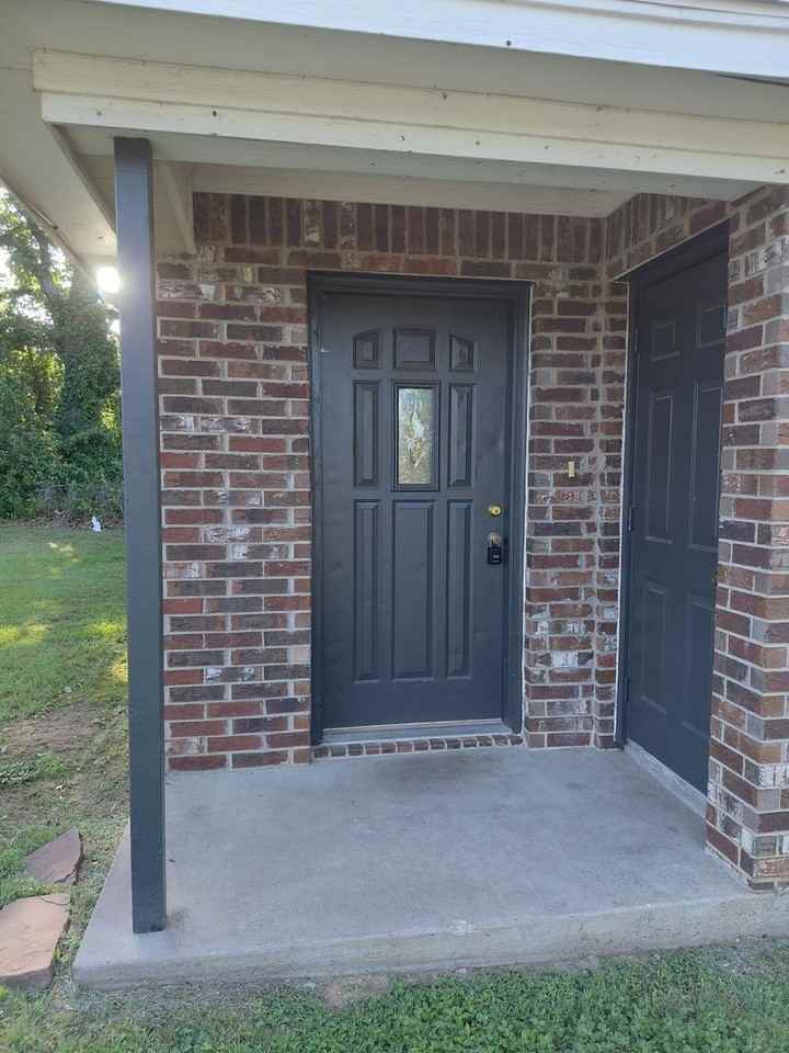 1561 Greenwood Rd #103 - Photo 3 of 26