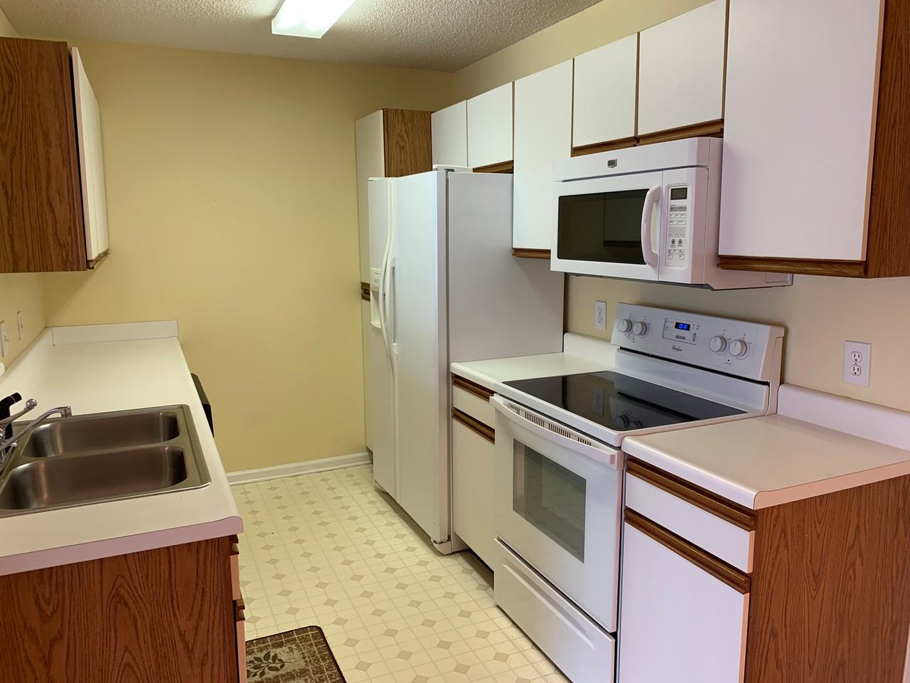 2136 Clearwater Dr #F - Photo 4 of 23