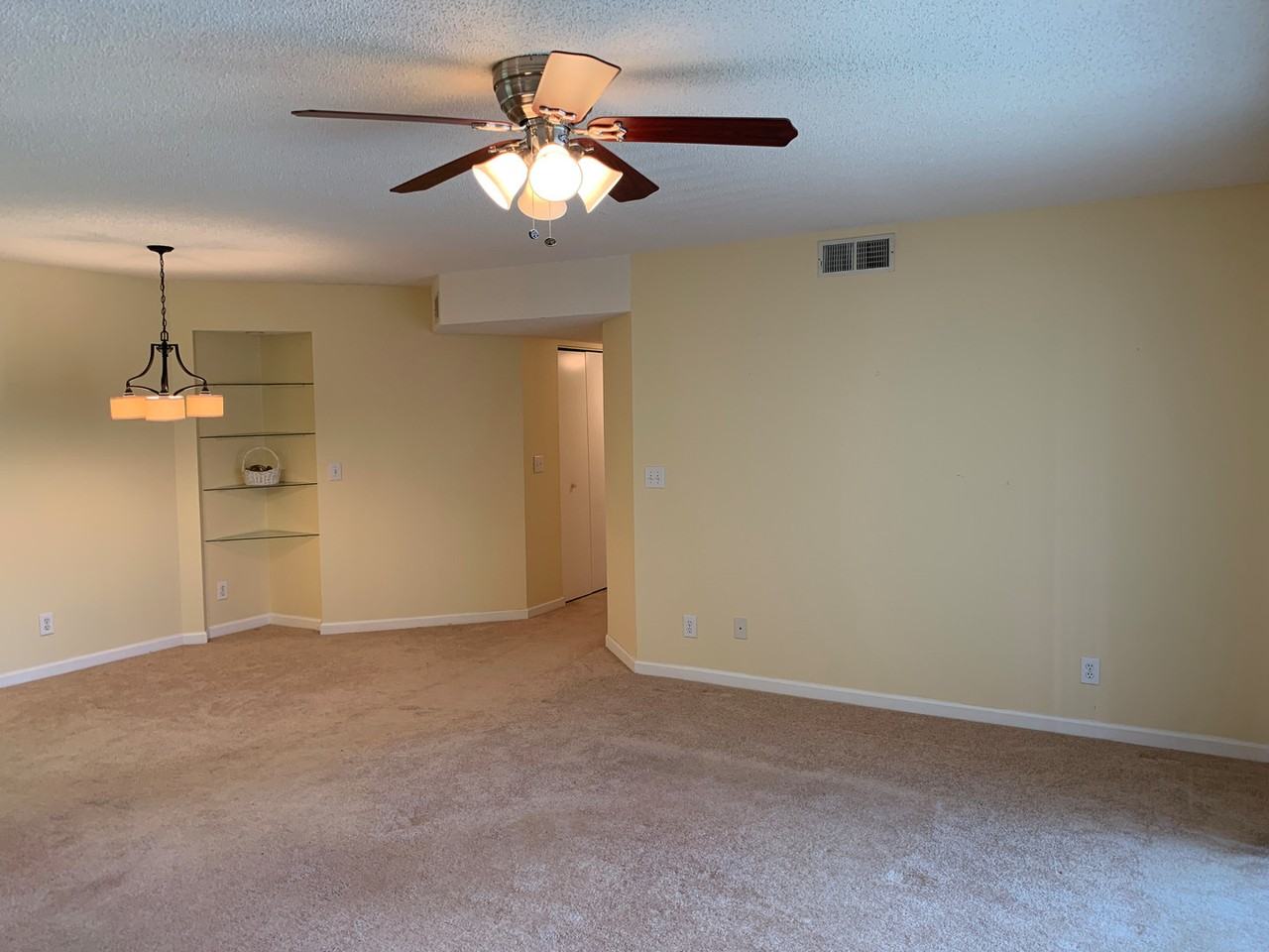 2136 Clearwater Dr #F - Photo 7 of 23