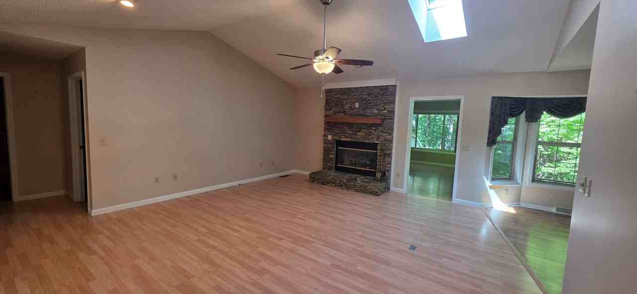 130 Berkshire Loop - Photo 2 of 13