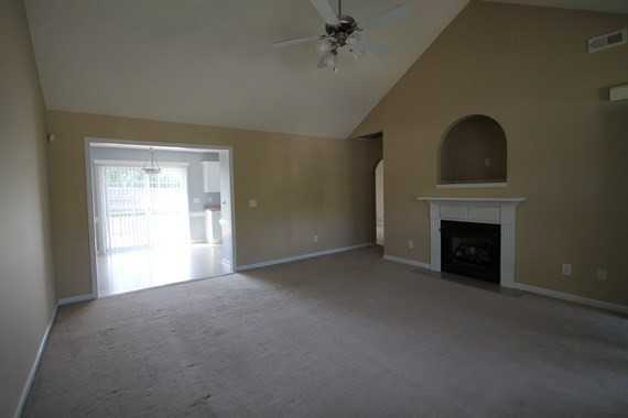 1171 Steele Meadows Dr - Photo 2 of 8