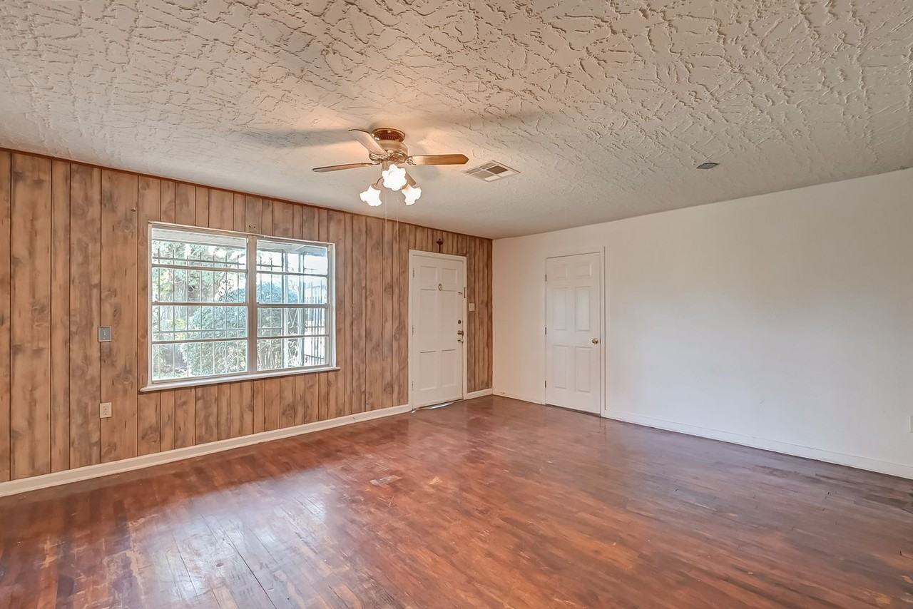 4905 Brinkley St - Photo 3 of 17