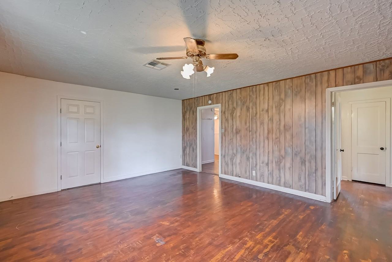 4905 Brinkley St - Photo 4 of 17