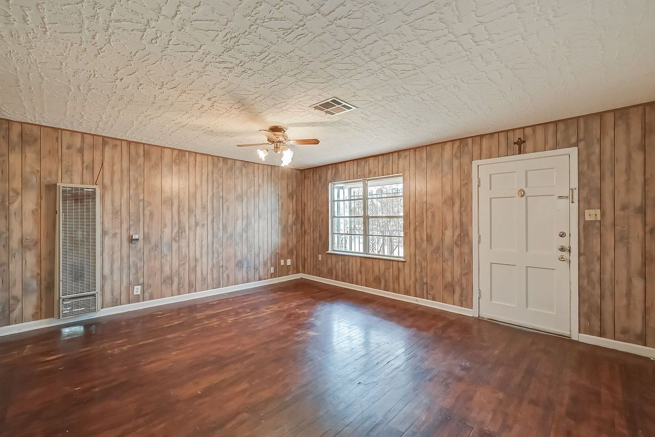 4905 Brinkley St - Photo 5 of 17