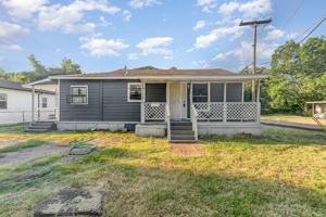 featured image of 4804 Fellows Ln