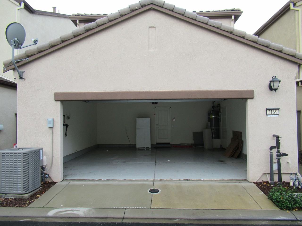 3169 Village Plaza Dr - Photo 5 of 24