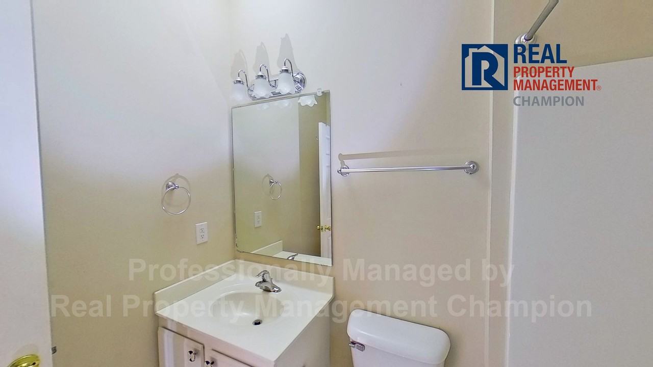 3923 Spicetree Dr - Photo 6 of 17