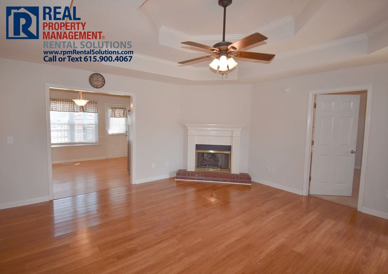 118 Casper Ct - Photo 3 of 20