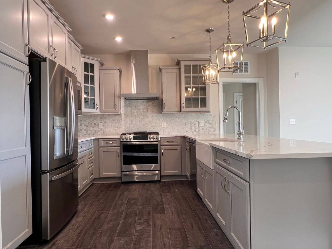 3927 Fair Ridge Dr - Photo 2 of 50