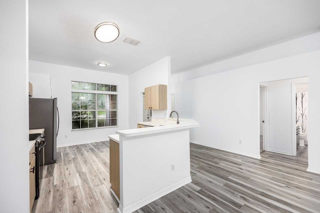 6106 Sw 85th St - Photo 6 of 24
