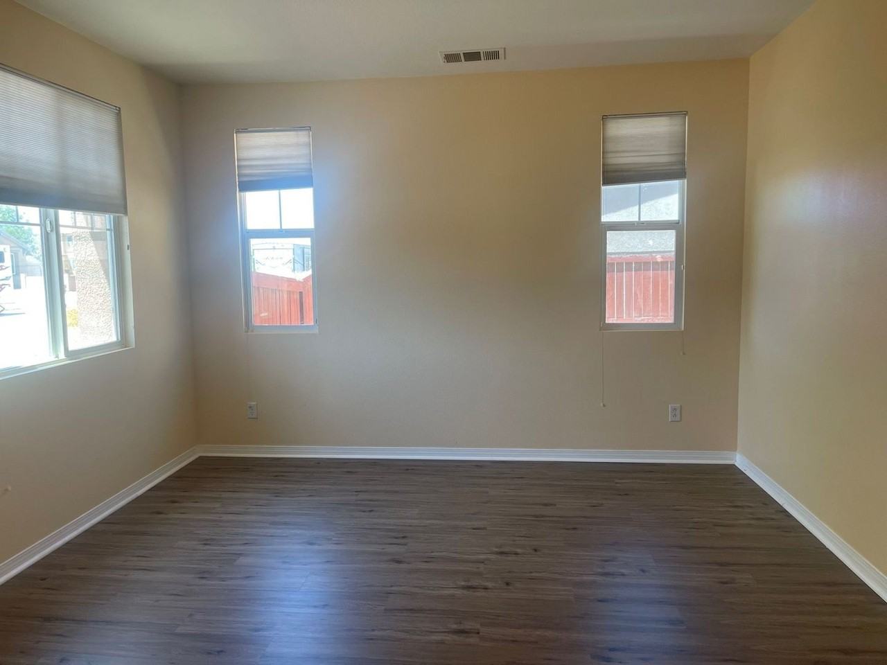 2415 Arboretum Ave - Photo 6 of 23