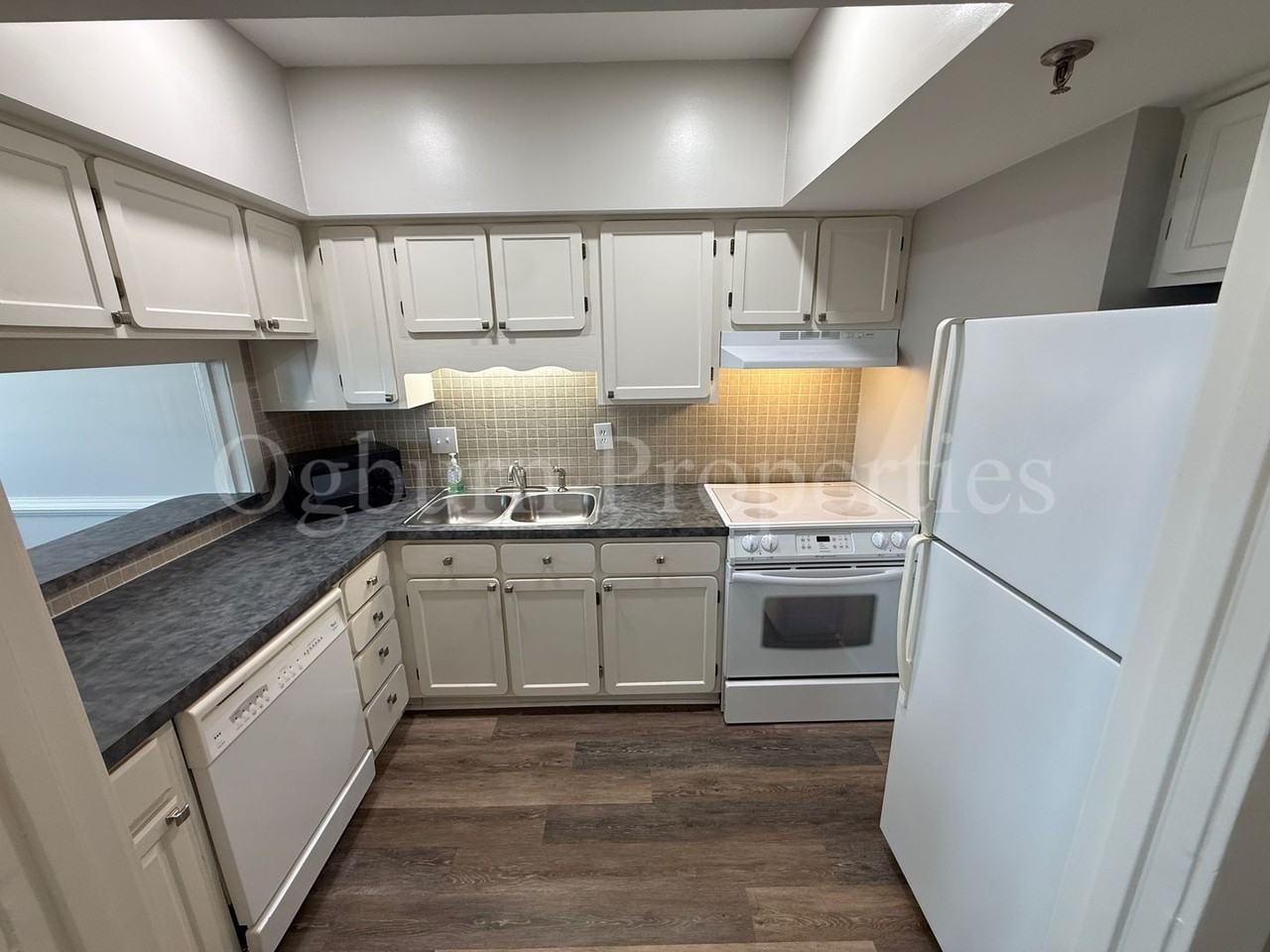 315 N Spruce St #507 - Photo 6 of 13
