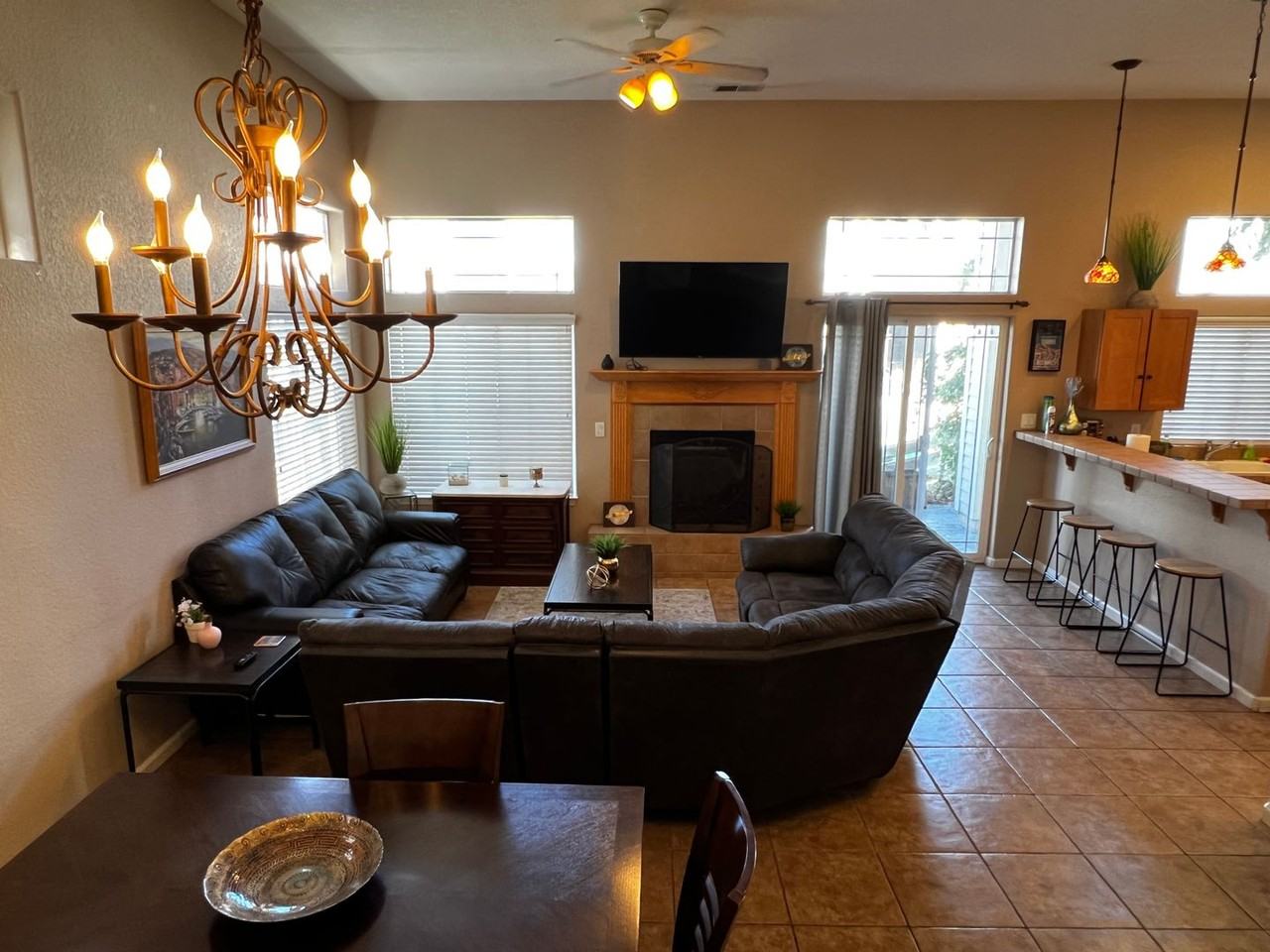 1142 Harbour Cove Ct - Photo 4 of 27