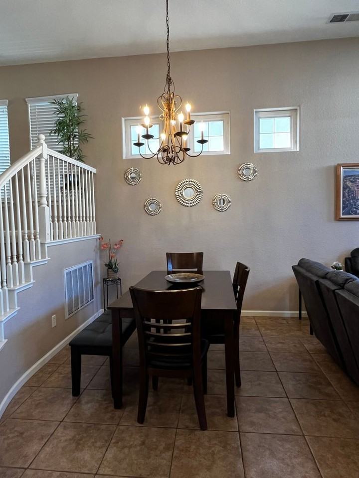 1142 Harbour Cove Ct - Photo 5 of 27