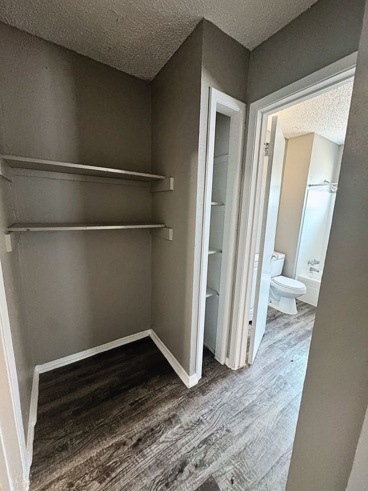 6827 Basilwood Dr - Photo 6 of 13