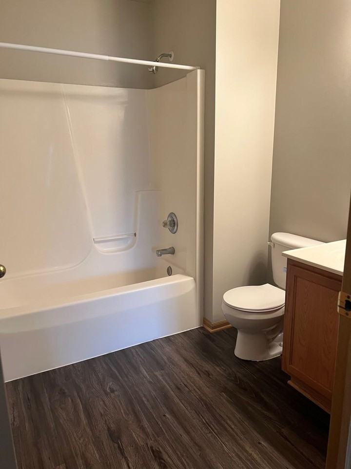 1701 Dainesway - Photo 3 of 13