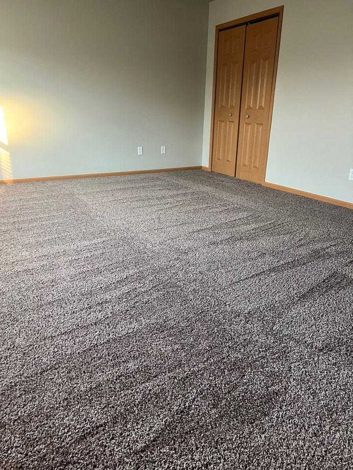 1701 Dainesway - Photo 5 of 13