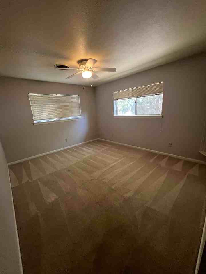 4612 Oregon Trl - Photo 7 of 10