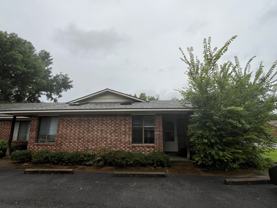 404 Hunter Ridge Ln - Photo 1 of 1