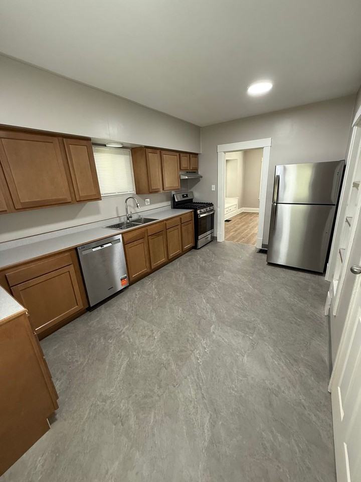 21 S Dunlap Ave - Photo 5 of 26