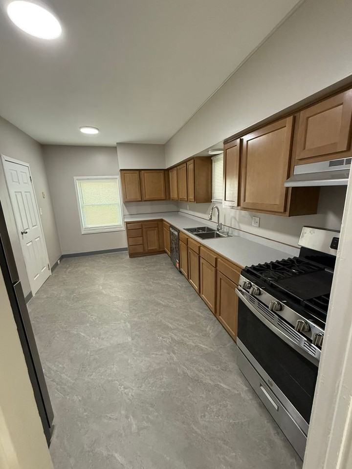 21 S Dunlap Ave - Photo 6 of 26