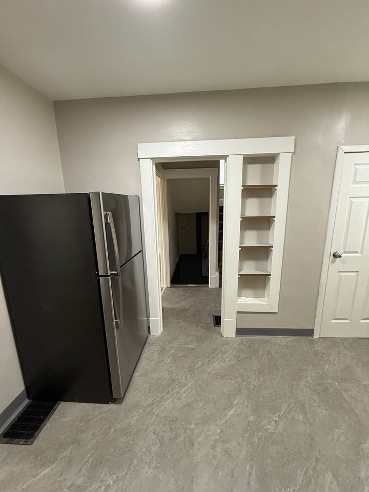 21 S Dunlap Ave - Photo 7 of 26