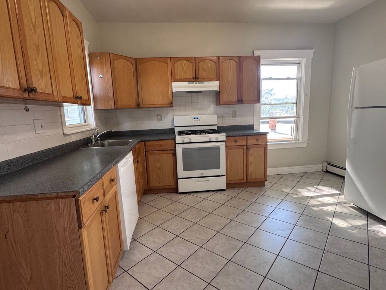 9 Alcott St - Photo 2 of 16