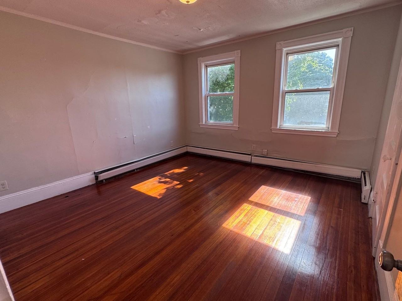 9 Alcott St - Photo 4 of 16