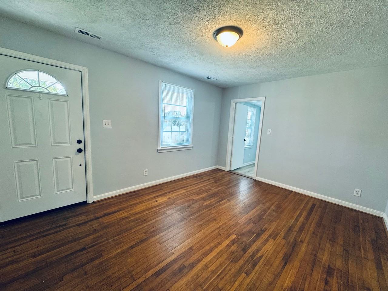 1307 Fort Manor Dr - Photo 2 of 13