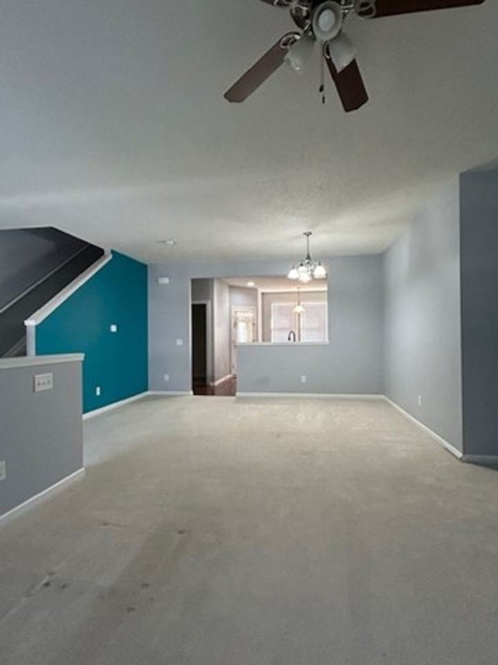 304 Kelsey Dr - Photo 2 of 20