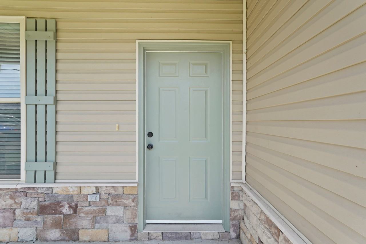 168 Green Paddock Cir - Photo 7 of 50