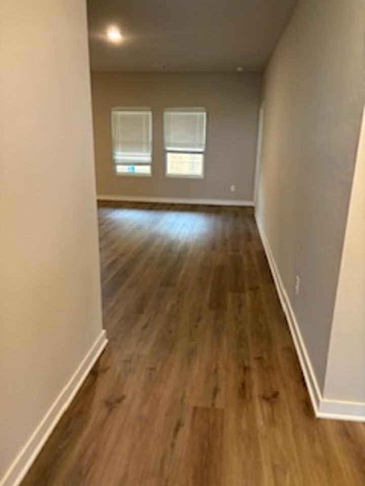 2300 Se 92nd Ter - Photo 2 of 13