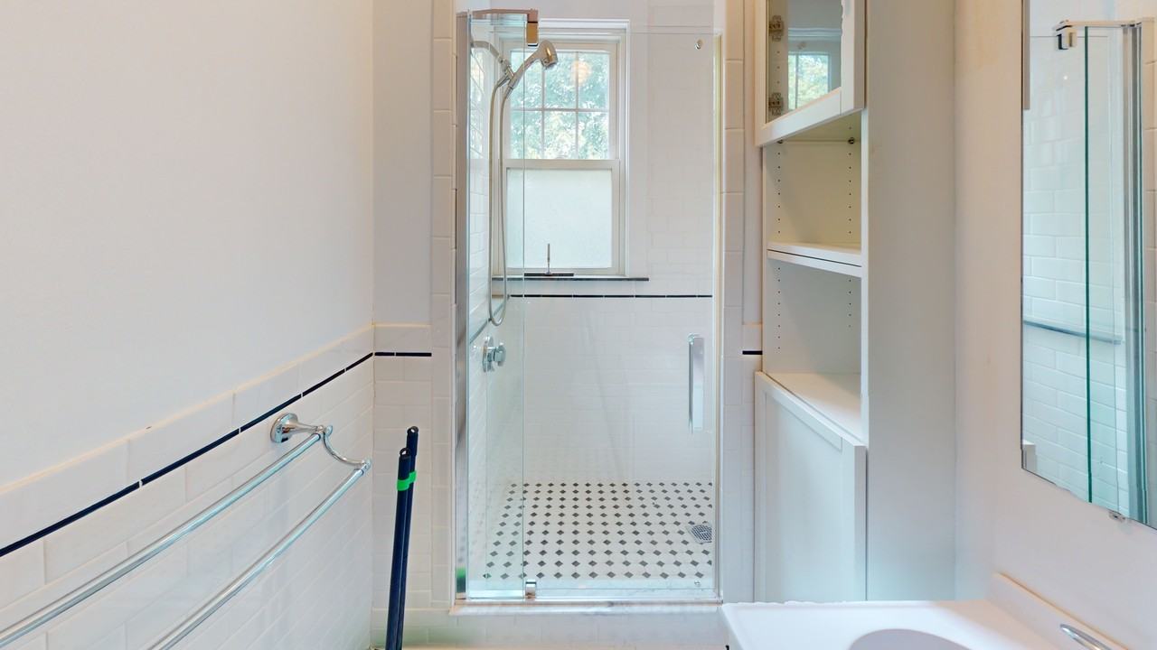 22 Alton Ct #2 - Photo 4 of 19