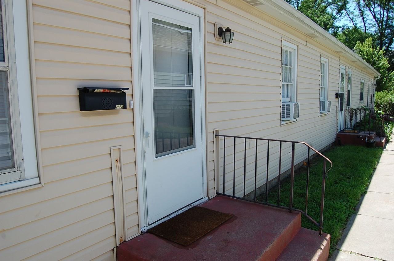 2620 Sumner St - Photo 2 of 12
