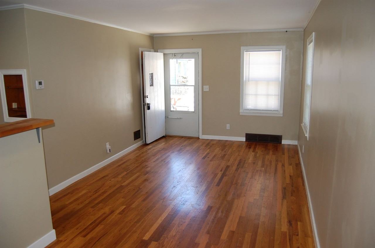 2620 Sumner St - Photo 4 of 12