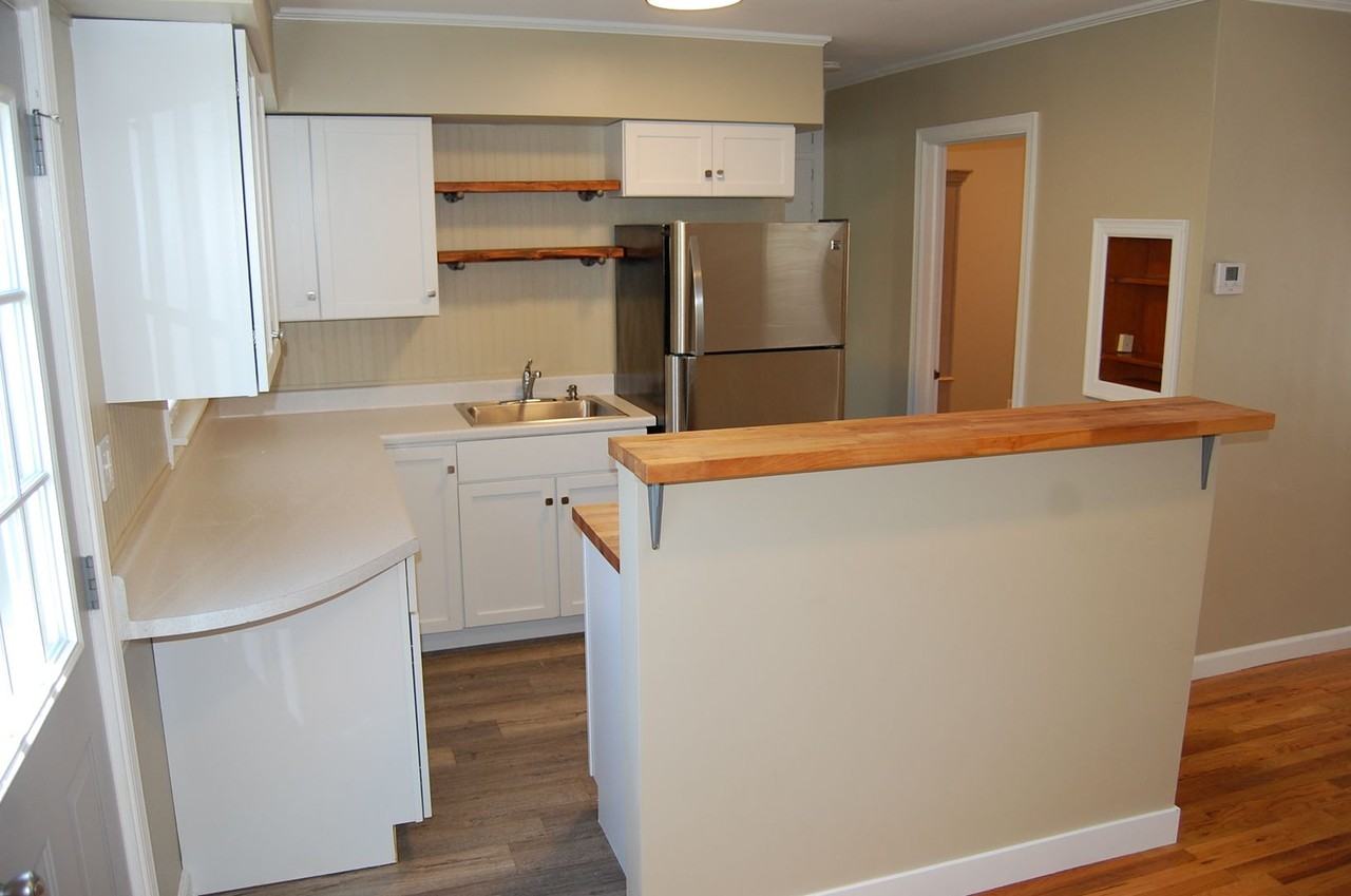 2620 Sumner St - Photo 5 of 12