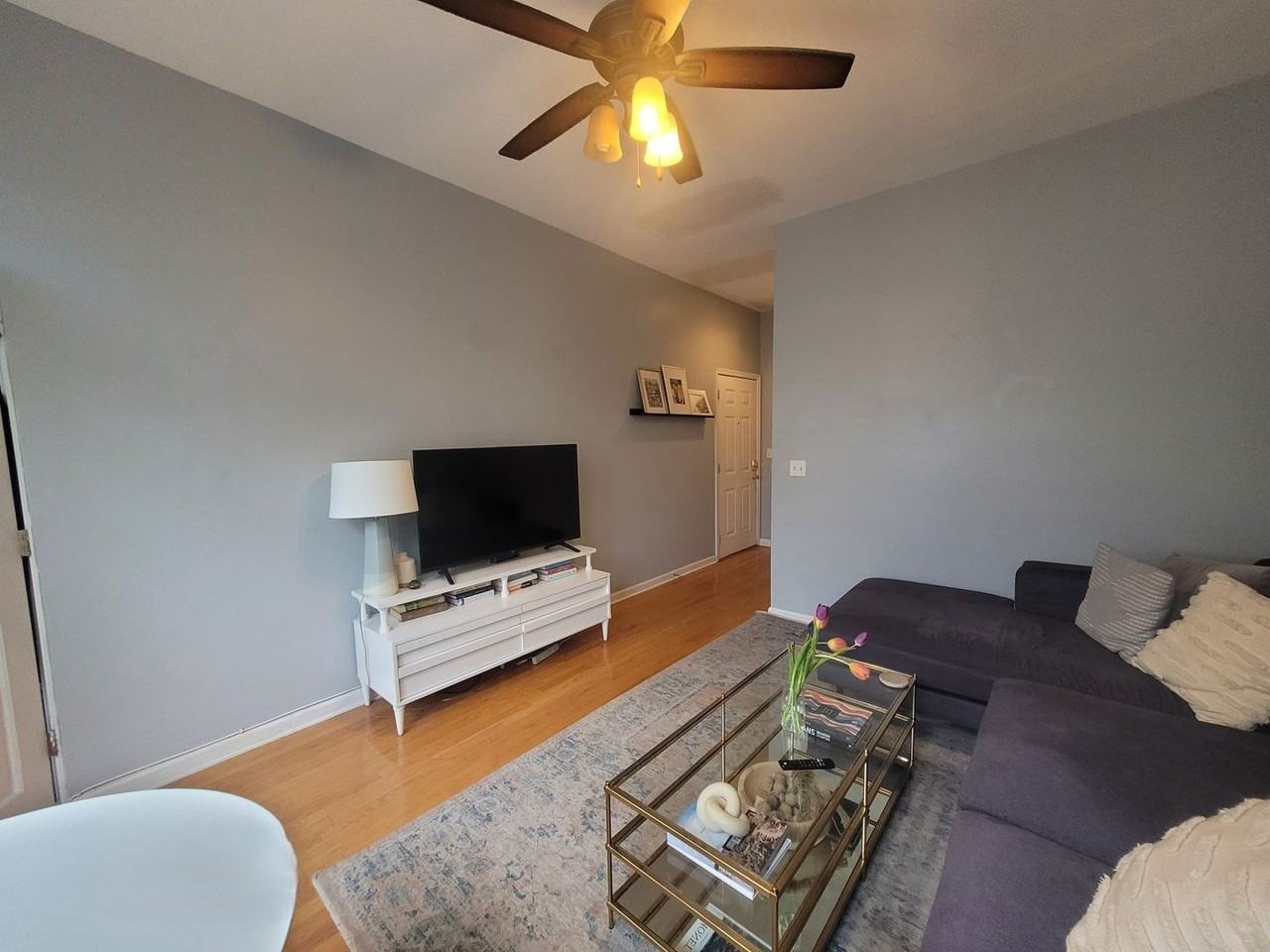 1456 N Orleans St - Photo 2 of 17