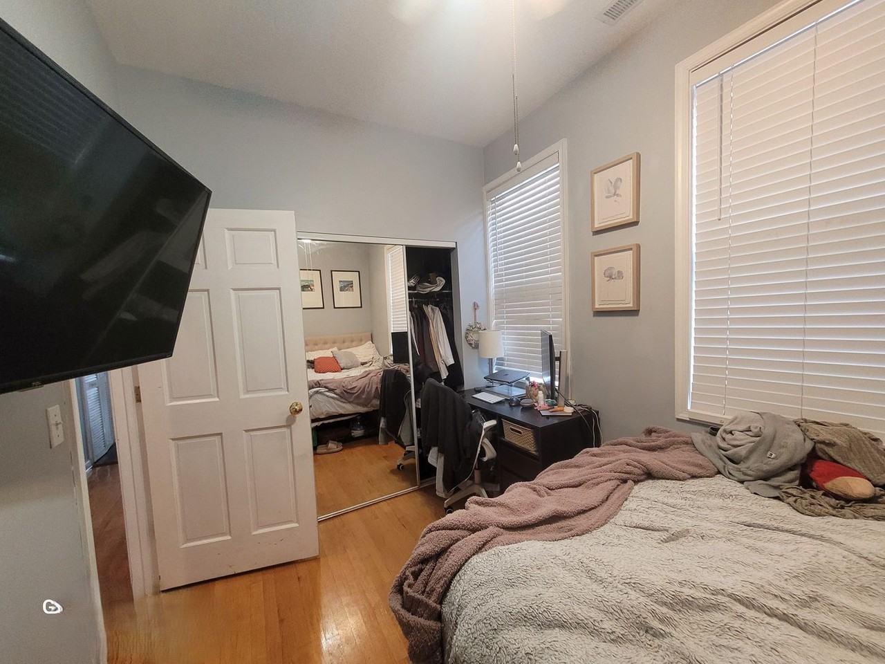 1456 N Orleans St - Photo 7 of 17