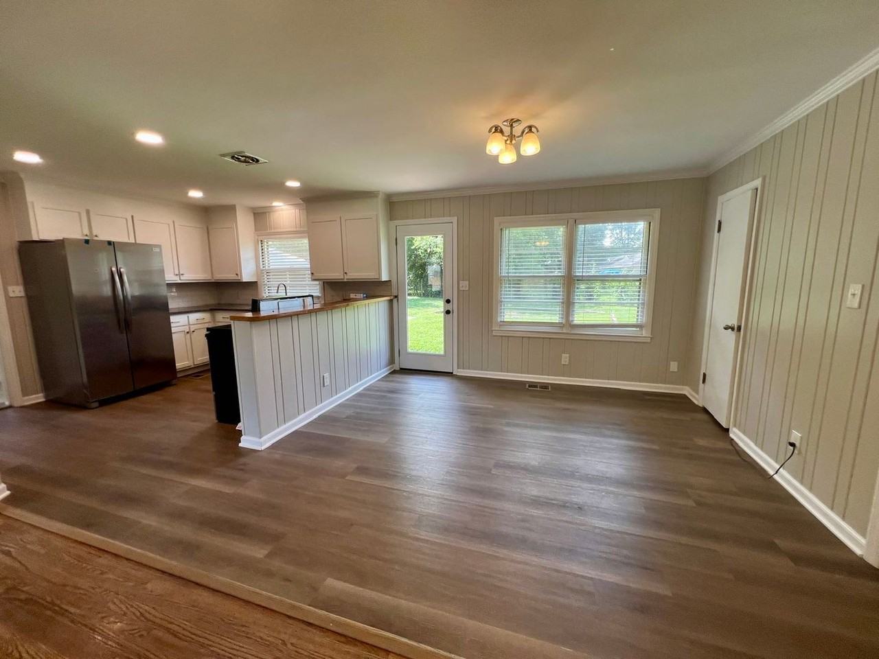 807 Peachtree St - Photo 4 of 22