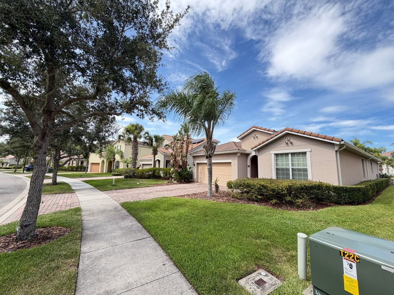 11867 Padua Ln - Photo 4 of 50
