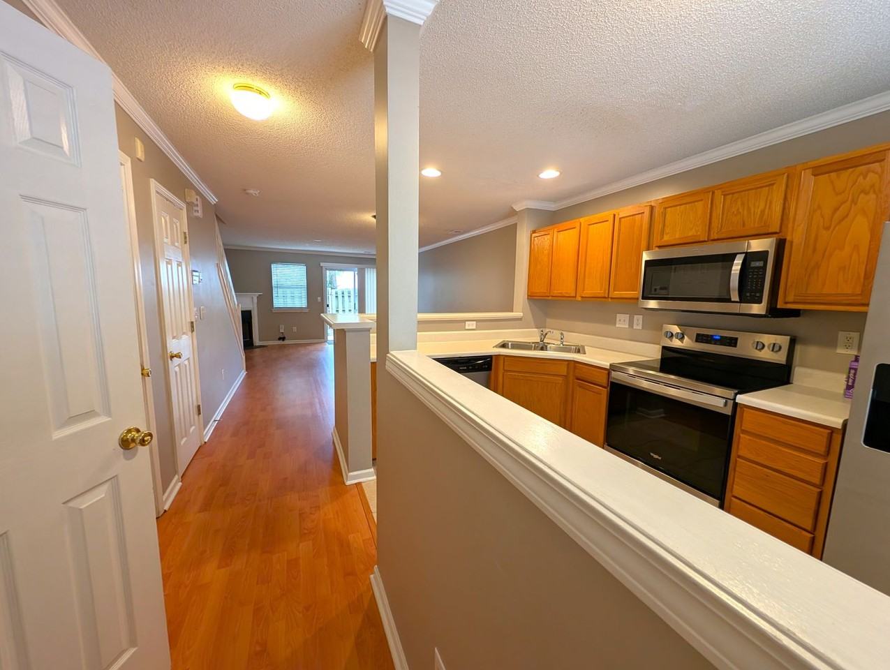 13612 Meade Glen Ct - Photo 2 of 18