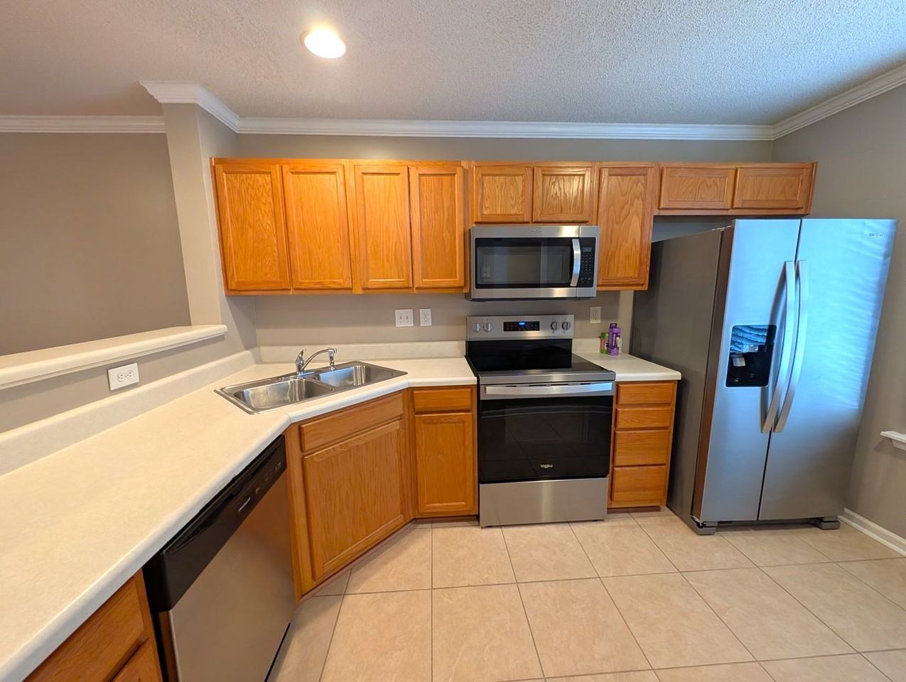 13612 Meade Glen Ct - Photo 3 of 18