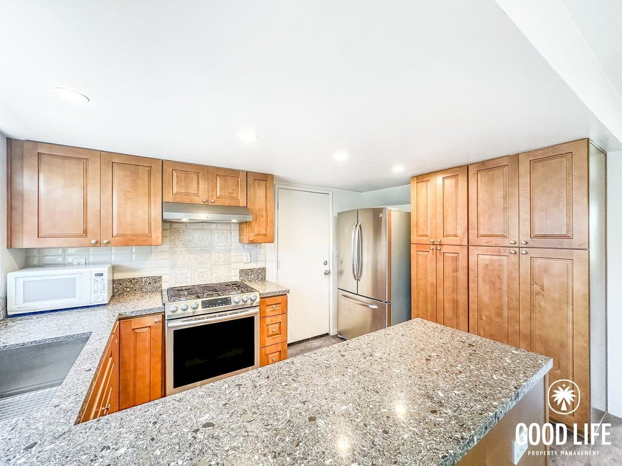 517 4th Ave #2 - Photo 2 of 26