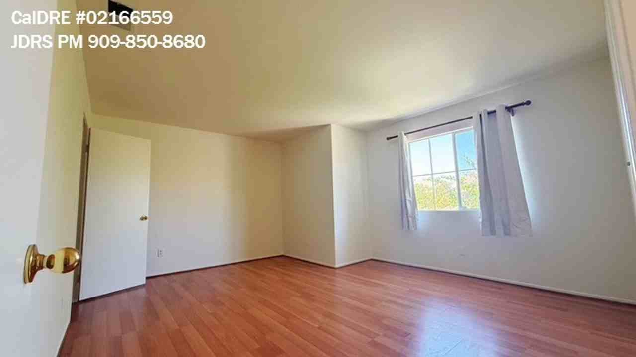 7371 Correspondence Dr - Photo 7 of 15