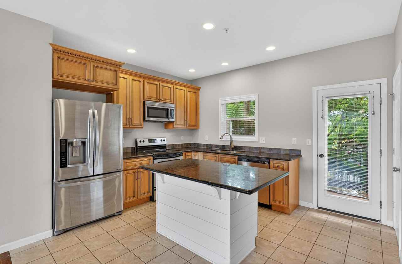 2623 Se 109th Ave - Photo 3 of 19