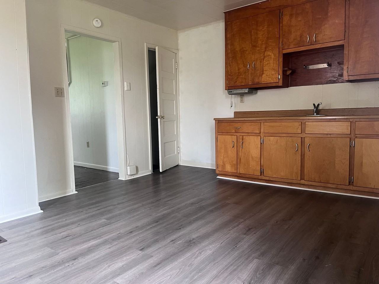 318 Spruce St - Photo 2 of 7
