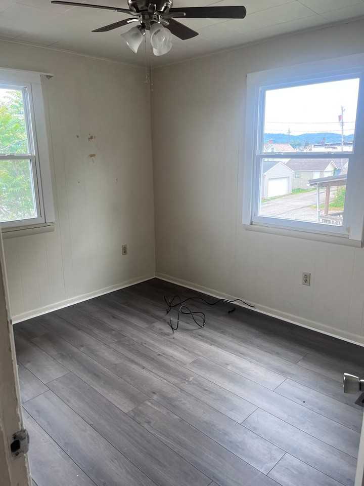 318 Spruce St - Photo 7 of 7